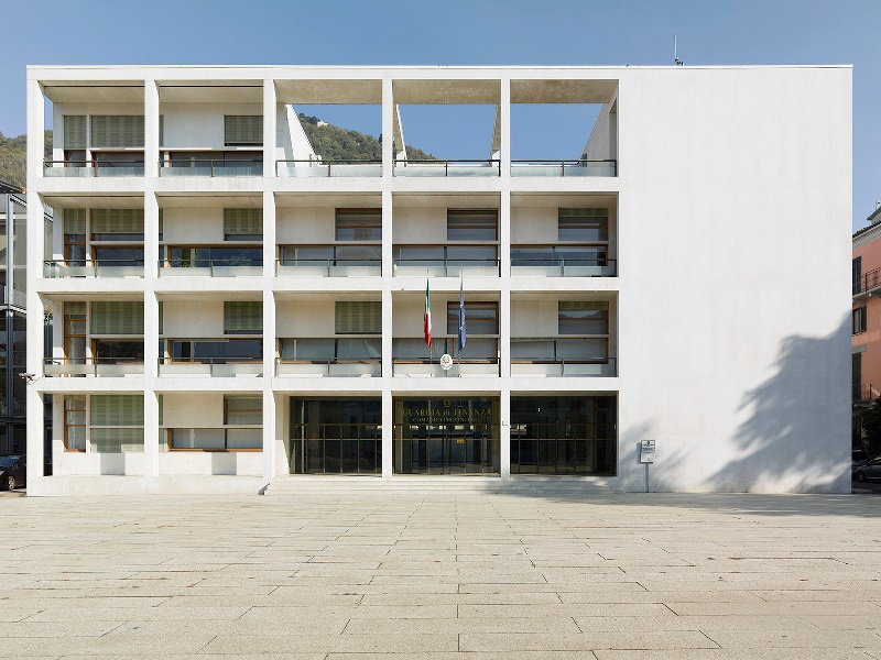Architektura a totalita